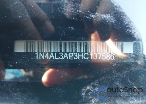 2017 Nissan Altima 2.5 Sr из США, поврежденный, VIN 1N4AL3AP3HC137586